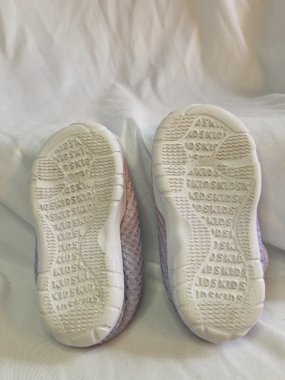 Kids Slip-On Mesh Water Shoes in Pastel Pink and Lavender
